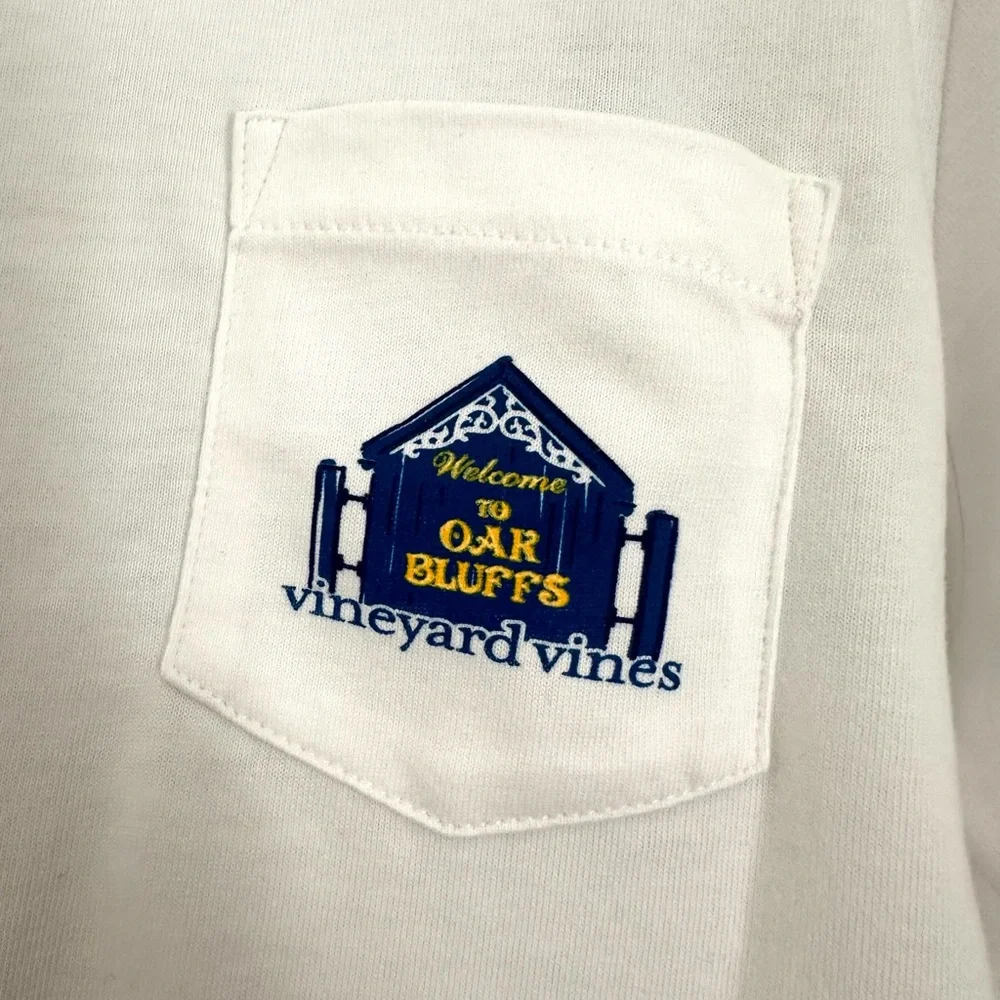 NWT Vineyard Vines White Tee Oak Bluffs MA